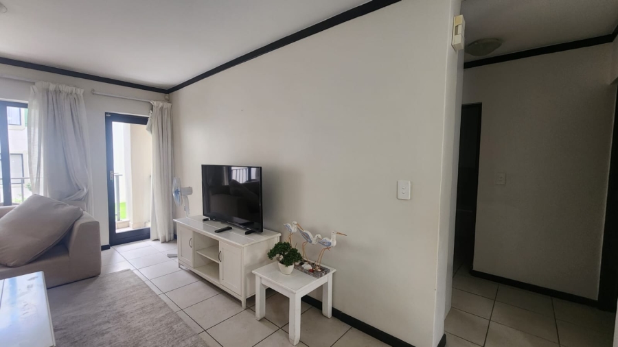 To Let 2 Bedroom Property for Rent in Bowtie Western Cape
